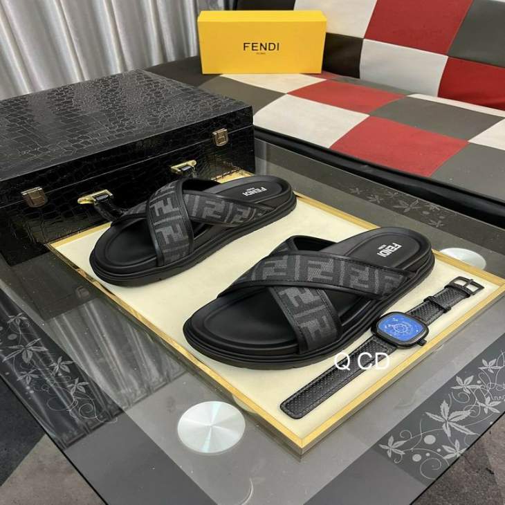 Picture of Fendi Slippers _SKUFendisz38-45CD06112700
